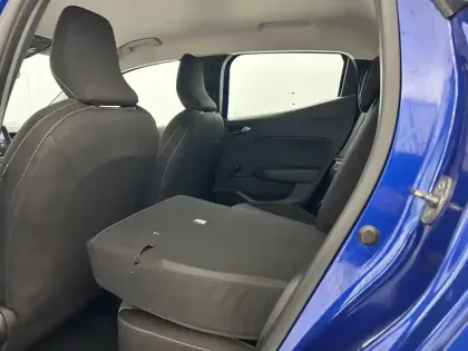 Photo 47 Renault Clio  Blue dCi 100 ch GSR2