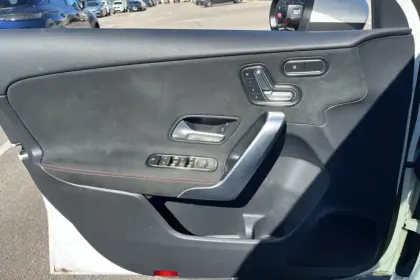 Photo 77 Mercedes Classe A  180 d