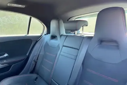 Photo 70 Mercedes Classe A  180 d