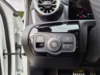 Photo 17 Mercedes Classe A  220 d 8G-DCT