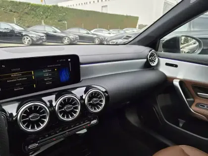 Photo 21 Mercedes Classe A  220 d 8G-DCT