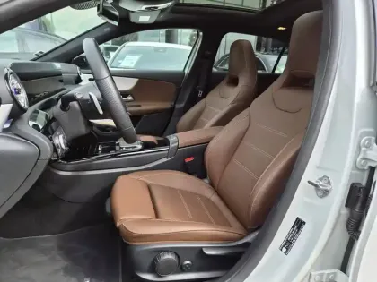 Photo 11 Mercedes Classe A  220 d 8G-DCT