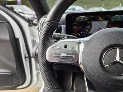 Photo 15 Mercedes Classe A  220 d 8G-DCT