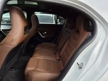 Photo 8 Mercedes Classe A  220 d 8G-DCT