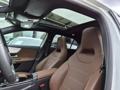 Photo 12 Mercedes Classe A  220 d 8G-DCT