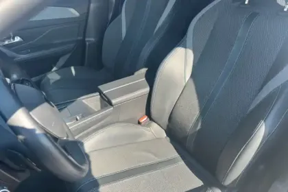 Photo 9 Peugeot 308  SW BlueHDi 130ch S&S EAT8