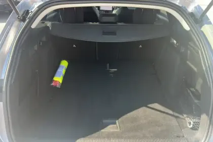 Photo 8 Peugeot 308  SW BlueHDi 130ch S&S EAT8