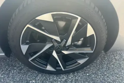 Photo 13 Peugeot 308  SW BlueHDi 130ch S&S EAT8