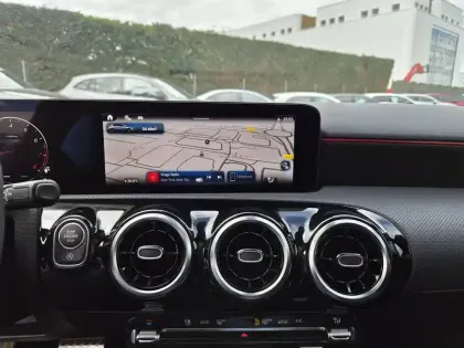 Photo 16 Mercedes Classe A Gén. IV (W177) Ph2 AMG Line 5