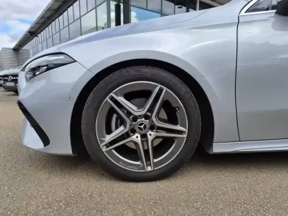 Photo 24 Mercedes Classe A  180