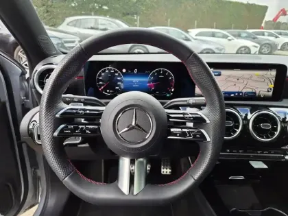 Photo 12 Mercedes Classe A Gén. IV (W177) Ph2 AMG Line 5