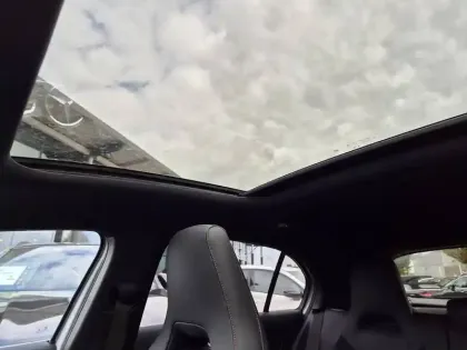 Photo 18 Mercedes Classe A Gén. IV (W177) Ph2 AMG Line 5