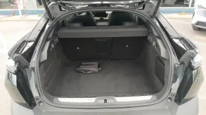 Photo 8 Peugeot 408  Hybrid 145 e-DCS6