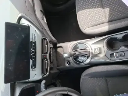 Photo 11 Nissan Juke  HYBRID 143