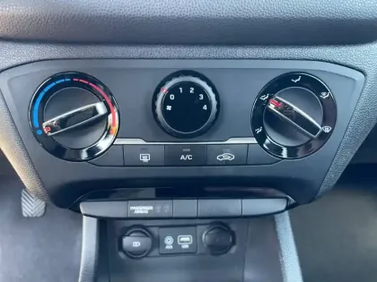 Photo 24 Hyundai I20  1.0 T-GDi 100