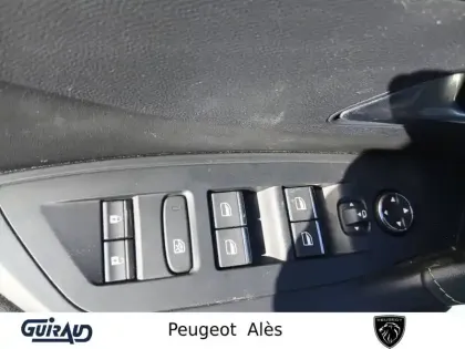 Photo 12 Peugeot 308  BlueHDi 130ch S&S EAT8