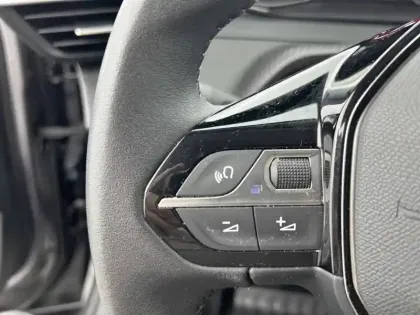Photo 14 Peugeot 2008  BlueHDi 110 S&S BVM6