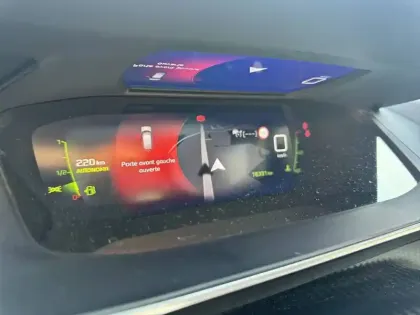 Photo 65 Peugeot 208  BlueHDi 100 S&S BVM6