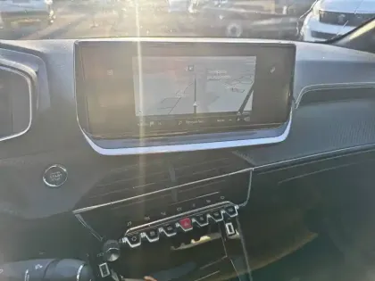 Photo 48 Peugeot 208  BlueHDi 100 S&S BVM6