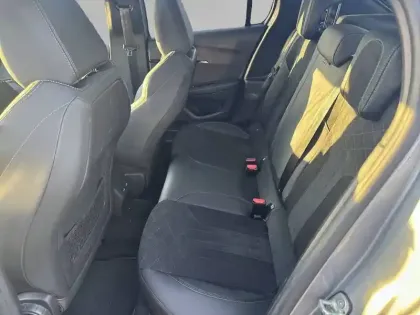 Photo 39 Peugeot 208  BlueHDi 100 S&S BVM6