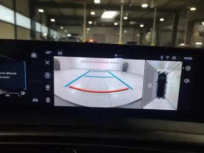 Photo 13 Peugeot 3008  Hybrid 136 e-DCS6