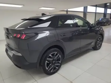 Photo 5 Peugeot 3008  Hybrid 136 e-DCS6