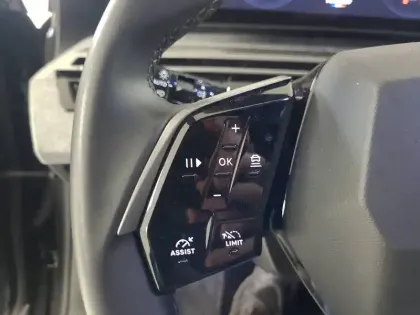 Photo 17 Peugeot 3008  Hybrid 136 e-DCS6