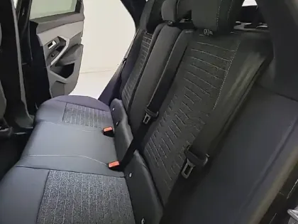 Photo 55 Peugeot 3008  Hybrid 136 e-DCS6