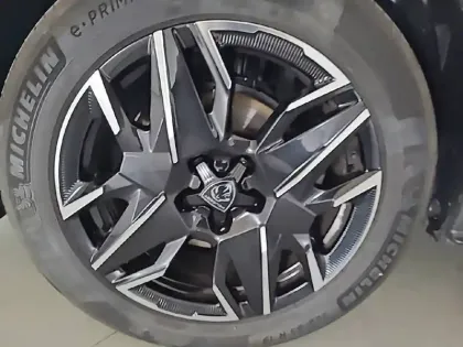 Photo 56 Peugeot 3008  Hybrid 136 e-DCS6