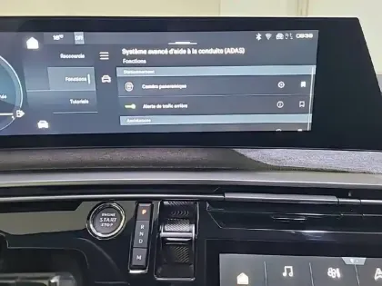 Photo 64 Peugeot 3008  Hybrid 136 e-DCS6