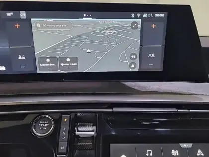Photo 62 Peugeot 3008  Hybrid 136 e-DCS6