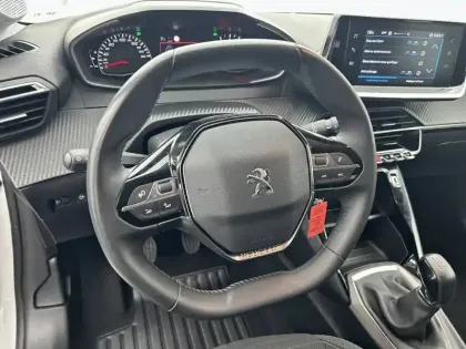 Photo 8 Peugeot 208  PureTech 75 S&S BVM5