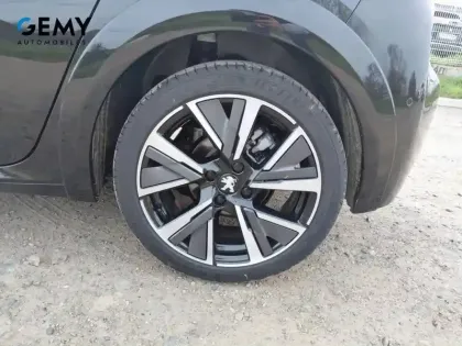 Photo 10 Peugeot 208 Gén. II Ph1 NG GT 5