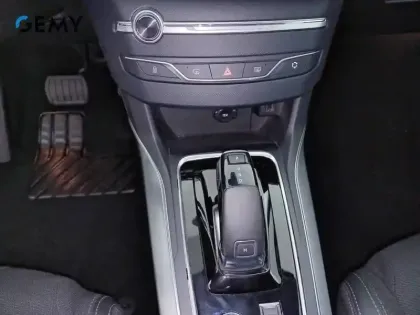 Photo 13 Peugeot 308  SW PureTech 130ch S&S EAT8