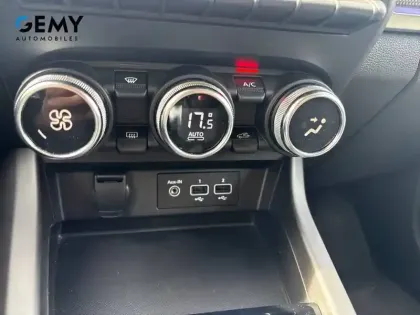 Photo 17 Renault Arkana  E-Tech 145 - 21B