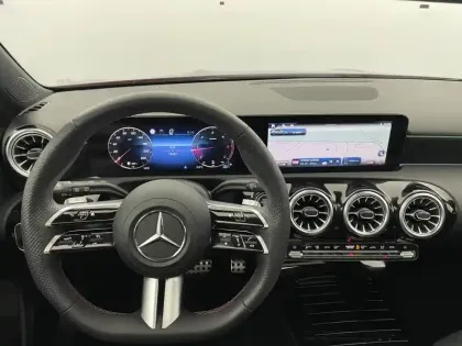 Photo 95 Mercedes Classe A  200 d 8G-DCT