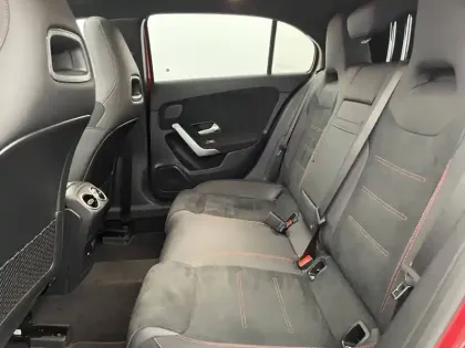 Photo 15 Mercedes Classe A  200 d 8G-DCT