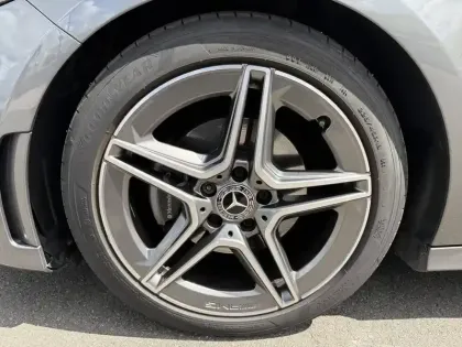 Photo 5 Mercedes Classe A  200 d 8G-DCT
