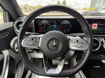 Photo 11 Mercedes Classe A  200 d 8G-DCT
