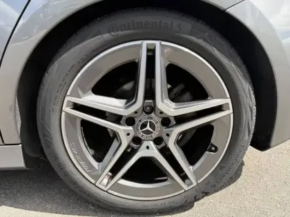 Photo 6 Mercedes Classe A  200 d 8G-DCT