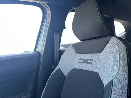 Photo 37 Dacia Bigster  Hybrid 155