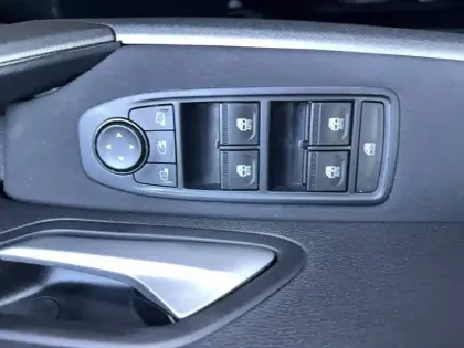 Photo 57 Dacia Bigster  Hybrid 155