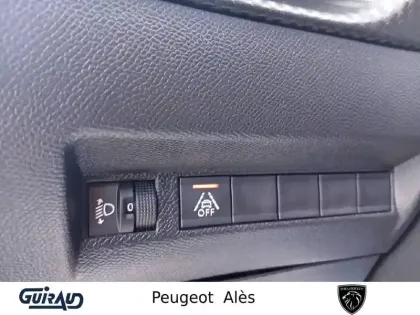 Photo 15 Peugeot 2008  BlueHDi 130 S&S EAT8