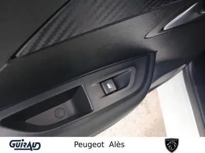 Photo 13 Peugeot 2008  BlueHDi 130 S&S EAT8