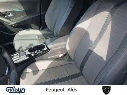 Photo 9 Peugeot 2008  BlueHDi 130 S&S EAT8