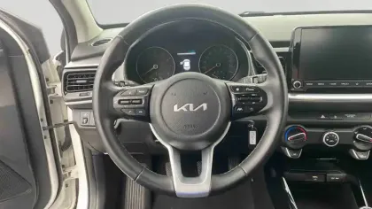 Photo 17 Kia Stonic  1.0 T-GDi 120 ch MHEV iBVM6