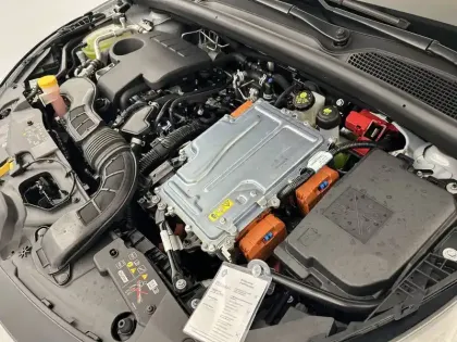 Photo 44 Renault Clio  E-Tech full hybrid 145