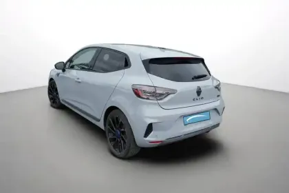 Photo 12 Renault Clio  E-Tech full hybrid 145
