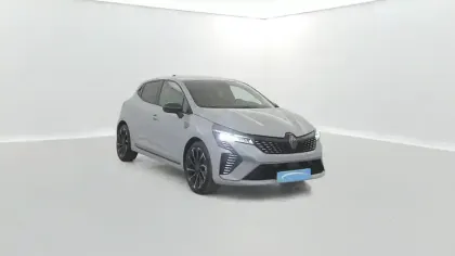 Photo 25 Renault Clio  E-Tech full hybrid 145