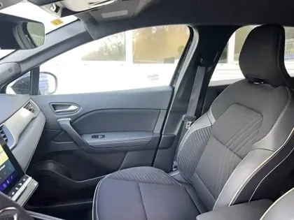 Photo 12 Renault Symbioz  E-Tech full hybrid 145